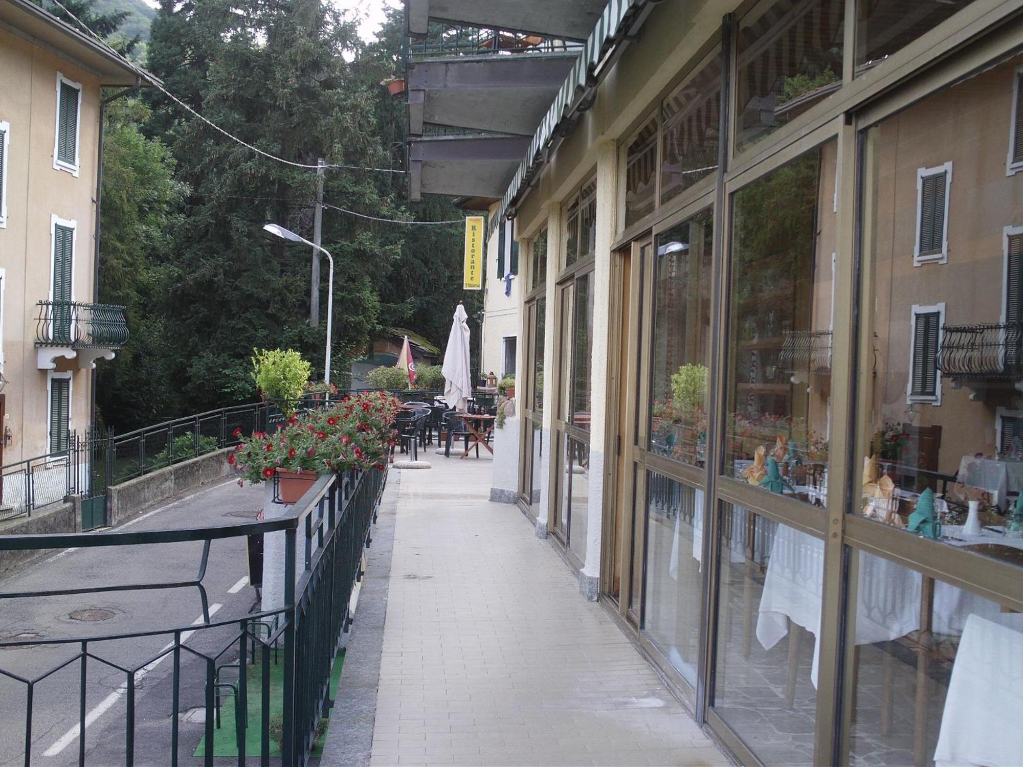 Budget Hotel Vittoria & Ristorante Marzio Eksteriør bilde